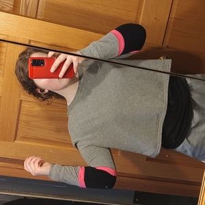 Long sleeve crop top